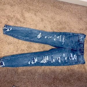 American eagle ripped jeans